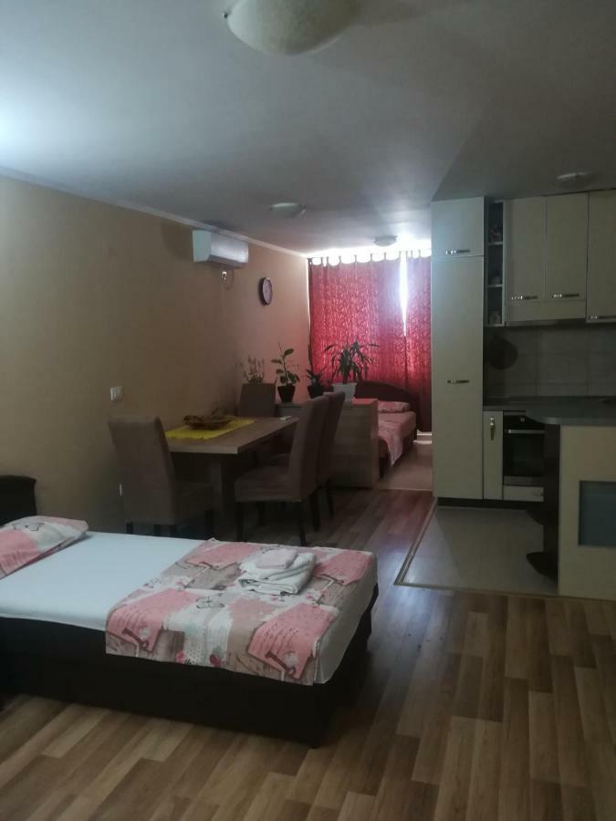 Apartments Vis Jaz Budva Eksteriør bilde